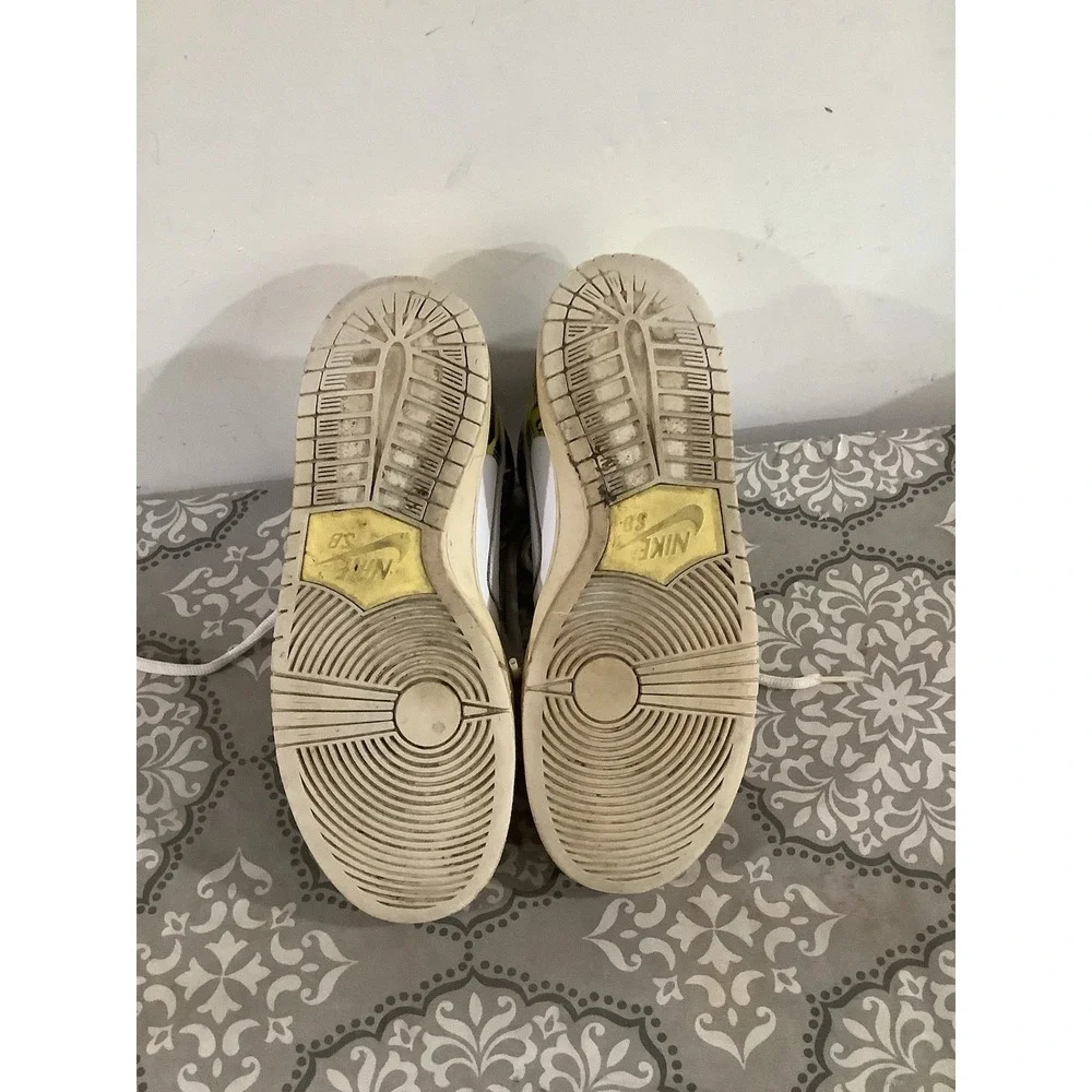 Size 9 - Nike Dunk PRM DLS SB QS High De La Soul